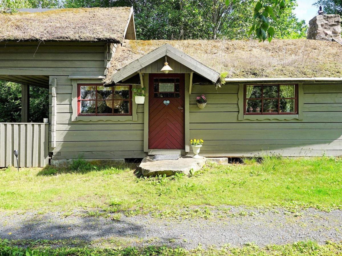 5 Person Holiday Home In Tingsryd Eksteriør billede