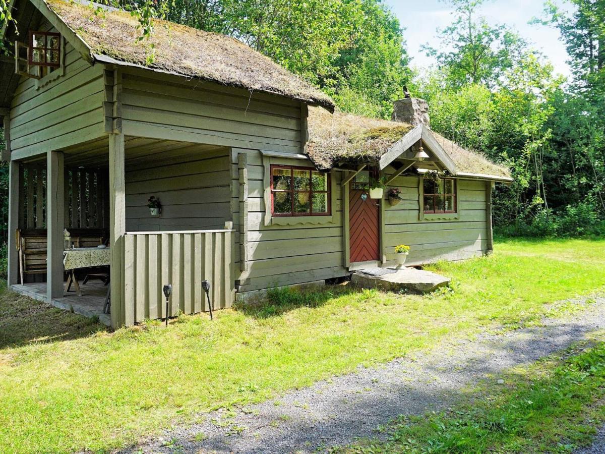 5 Person Holiday Home In Tingsryd Eksteriør billede